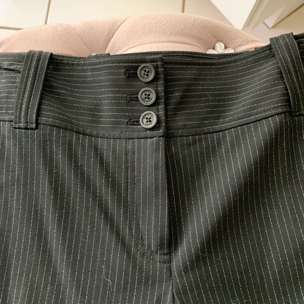 Michael Kors Womens pin stripe shorts black white striped Michael Kors Size 12 - Image 3