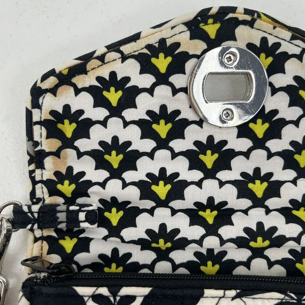 Vera Bradley Fanfare Your Turn Lock Smartphone Wristlet Wallet 13945-156 Quilted - Image 11