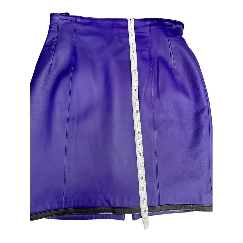Italian Leather Skirt Size 8 - Image 4