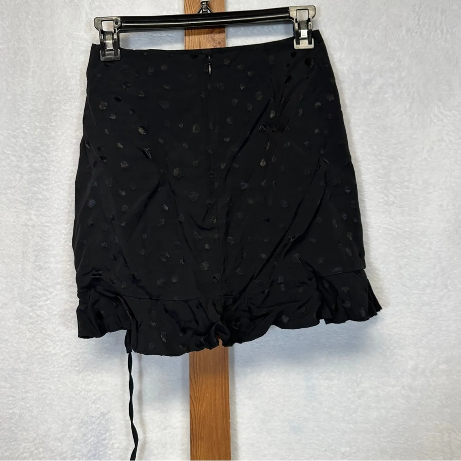 Forever 21 Black Polka Dot Print Ruched Ruffle Hem Mini Skirt‎ Size XS - Image 5
