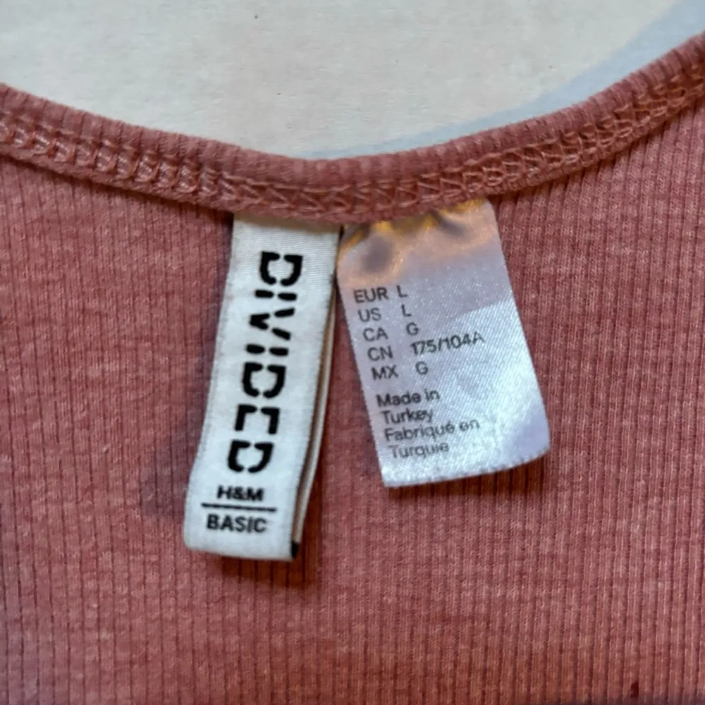 H&M- Pink Tank Top Women’s Large - Image 3