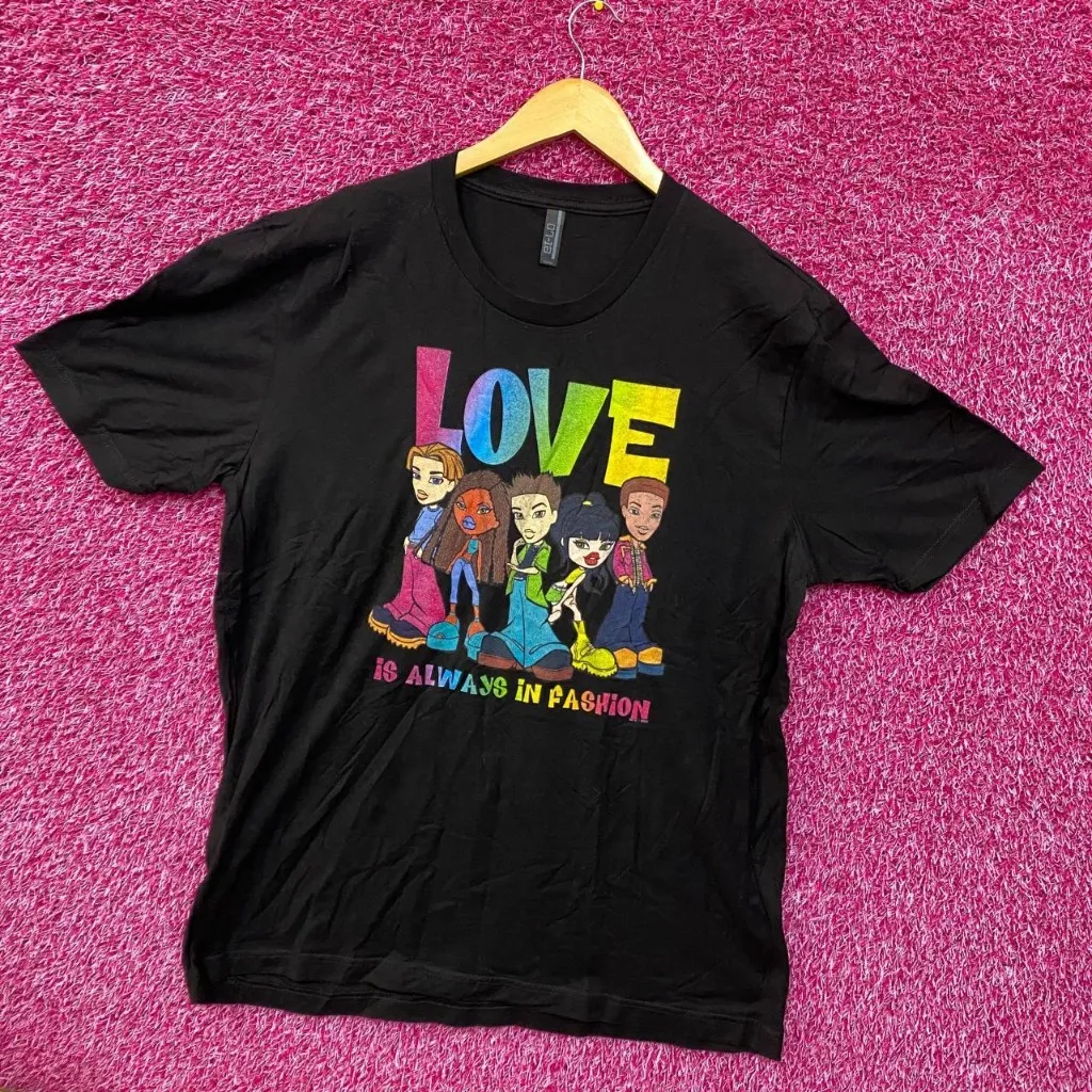 Bratz Love Is Always In Fashion Rainbow Graphic Design T-Shirt XL. - Image 3