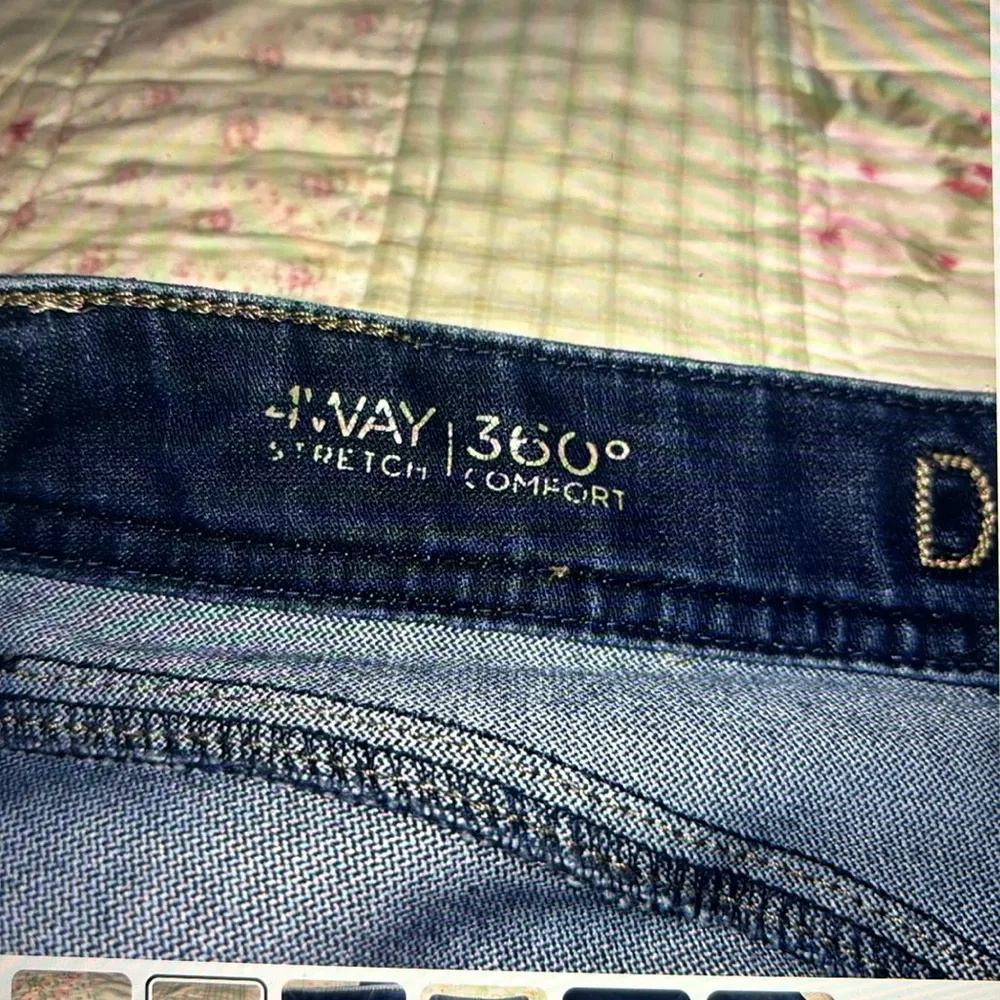 DL1961 27 jeans - Image 4