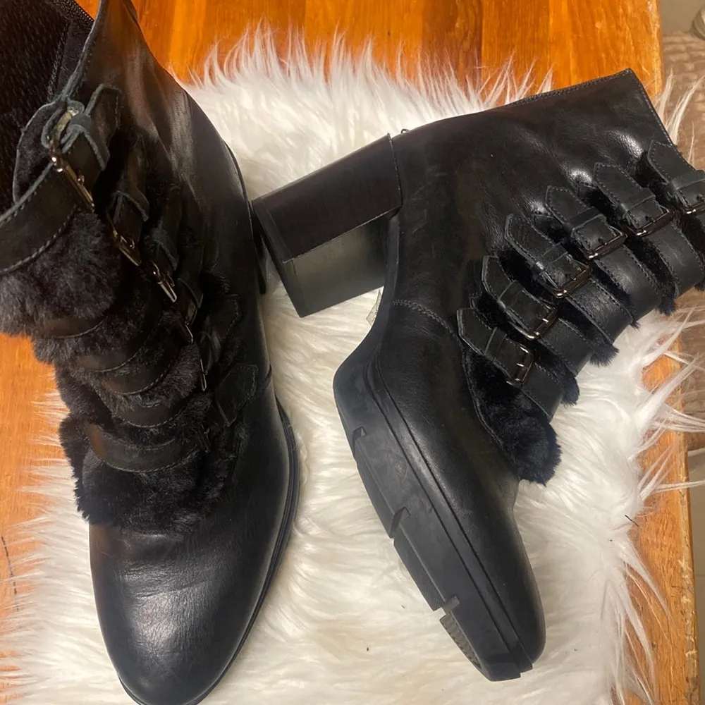 Black Heeled Boots with Fur Accents Size 10 - Image 2