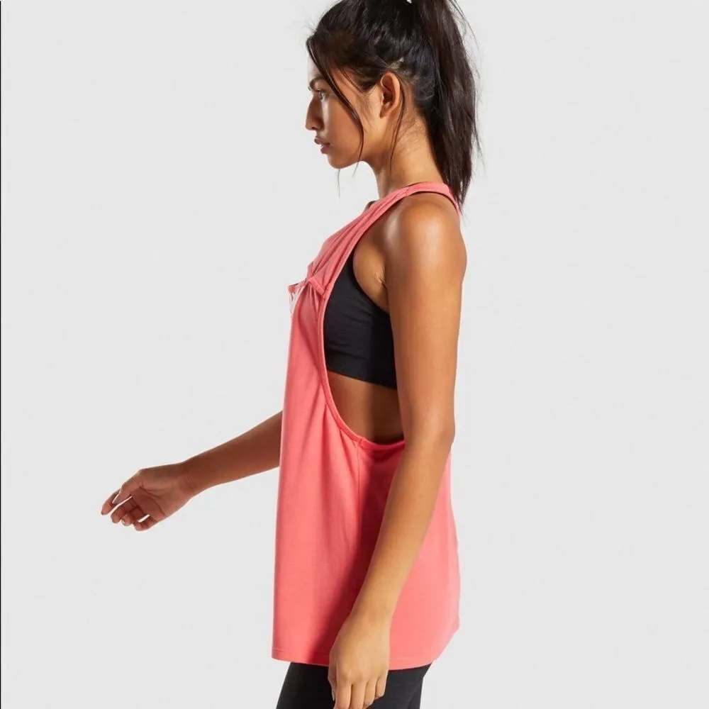 ✨ GYMSHARK WOMENS
CUT OUT VEST✨ - Image 3