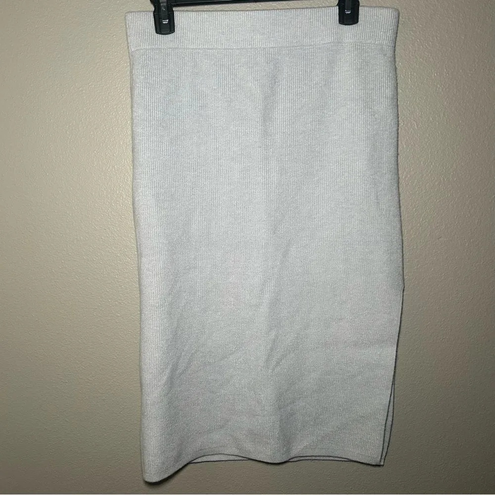Abercrombie & Fitch gray ribbed knit sweater knee length skirt womens size large - Image 3