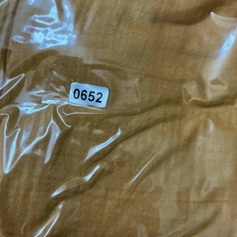 Universal Thread Mustard Blouse with V-Neck and Short Sleeves - Image 4