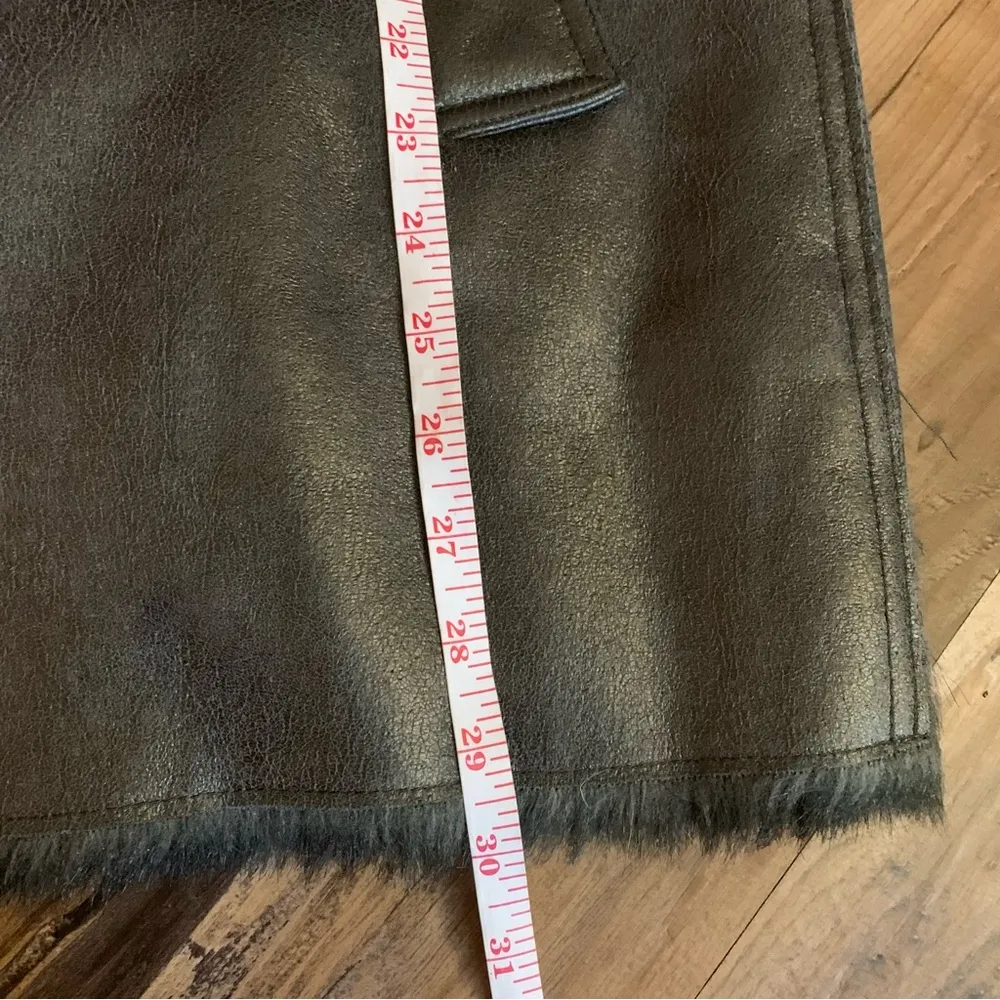 Coldwater Creek Faux Leather/Fur Metallic Silver Gray Coat, L 14/16 Jacket - Image 9