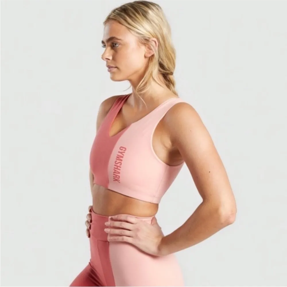 Gymshark duo sports bra in Moroccan brick / peach Bellini - Image 2