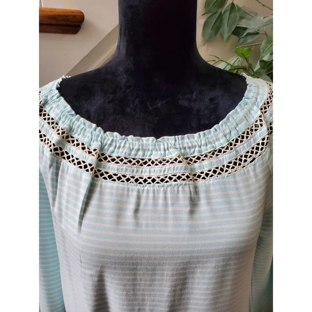 Red Camel Women's Green 100% Rayon Scoop Neck Long Sleeve Top Blouse Size Small - Image 2