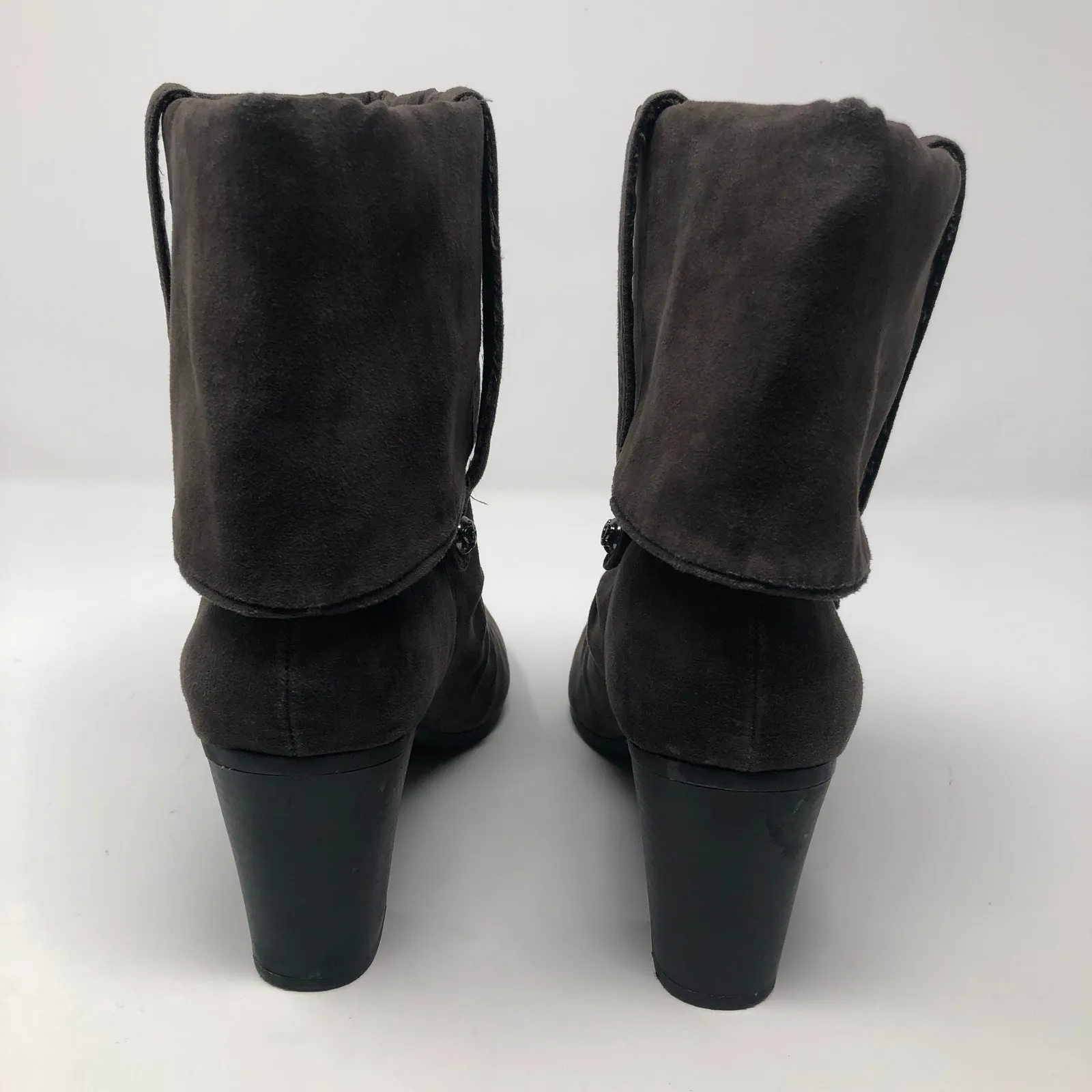 Kathy Van Zeeland Scrunchy Gray Heel Booties 8.5 - Image 5