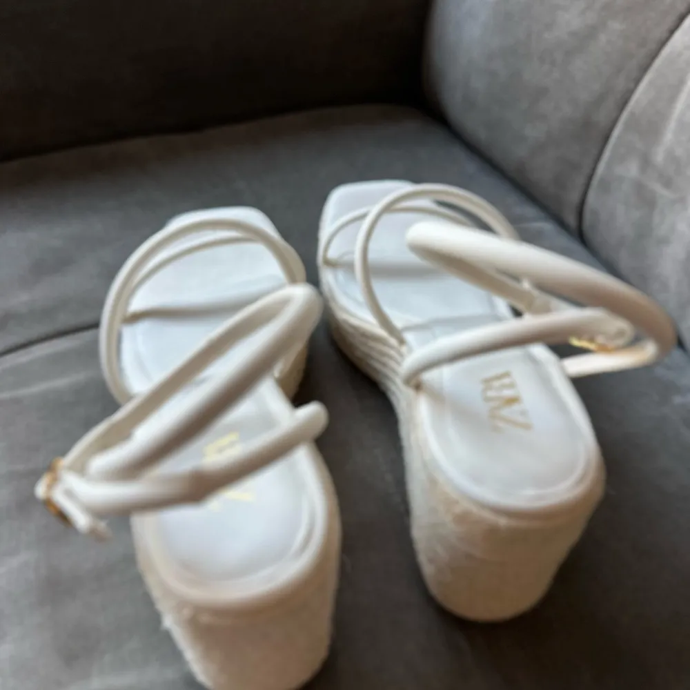 ZARA  White Tubular Strap Wedge Sandals - Size 6.5 - NEVER WORN - Image 8