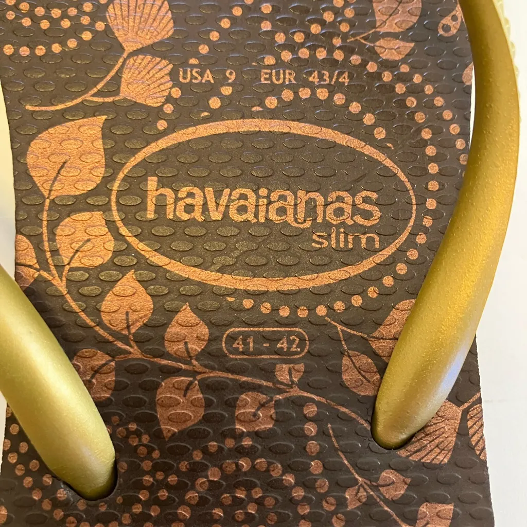 Havaianas Slim Flip Flops Size US 9 - Image 3