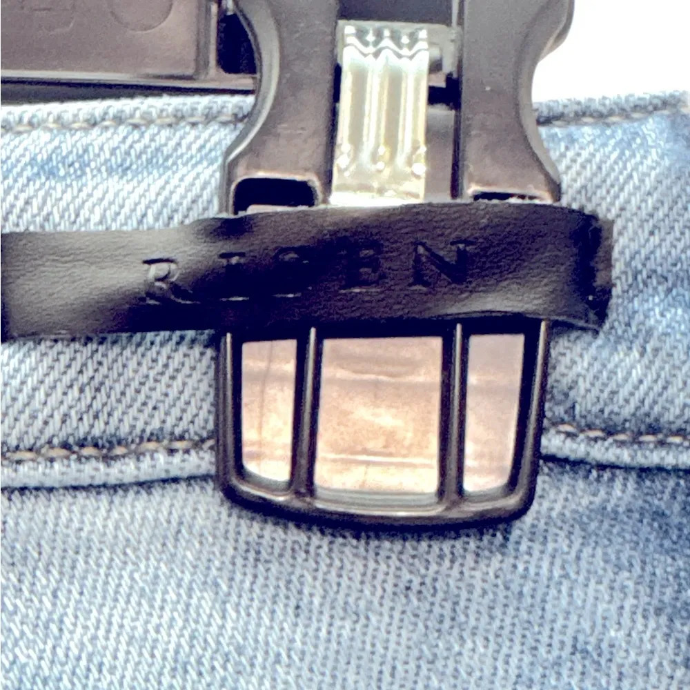 RISEN Distressed Blue Jeans Size 29 - Image 3