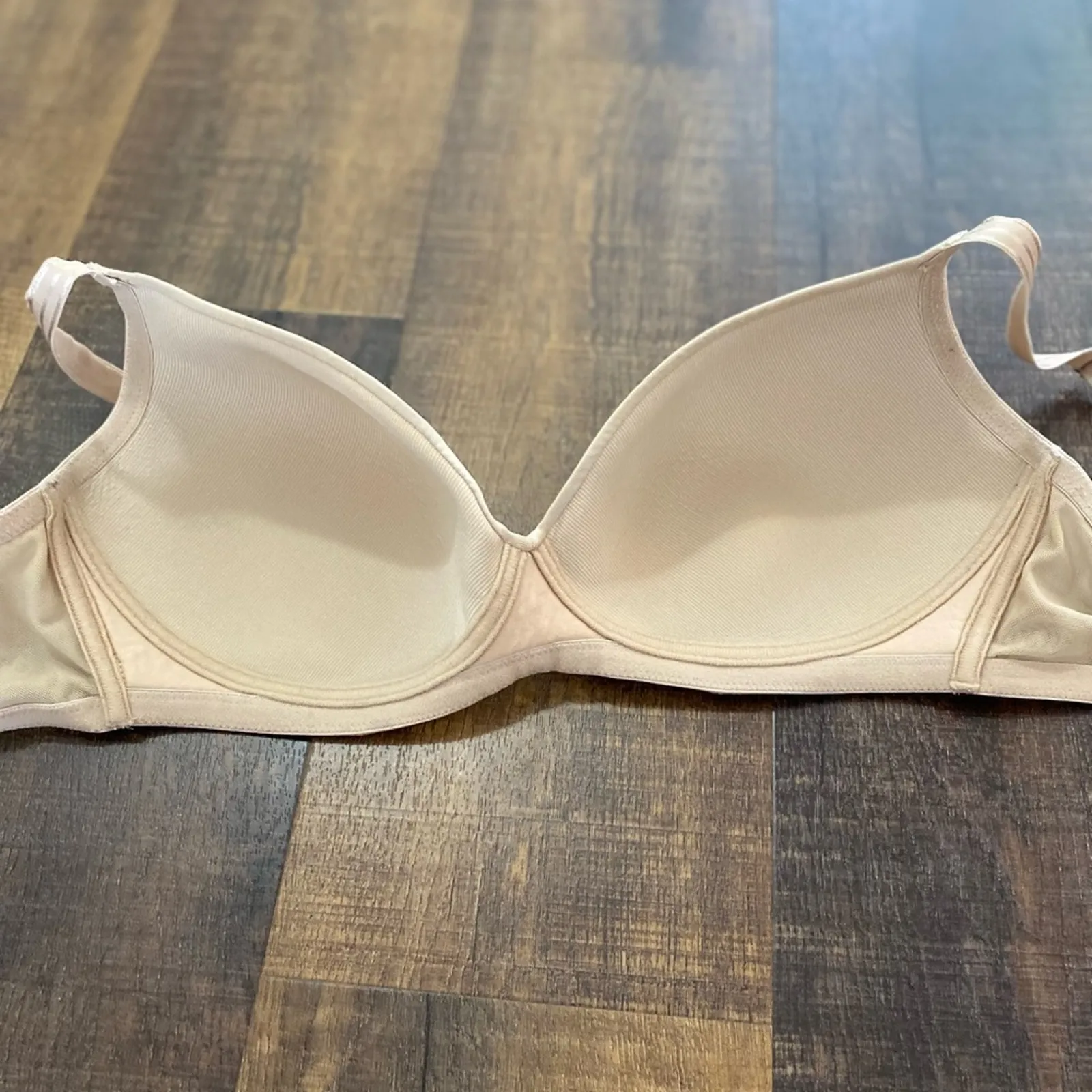 Natori Womens Soft Comfort Seamless Bra Size 36DD - Image 7