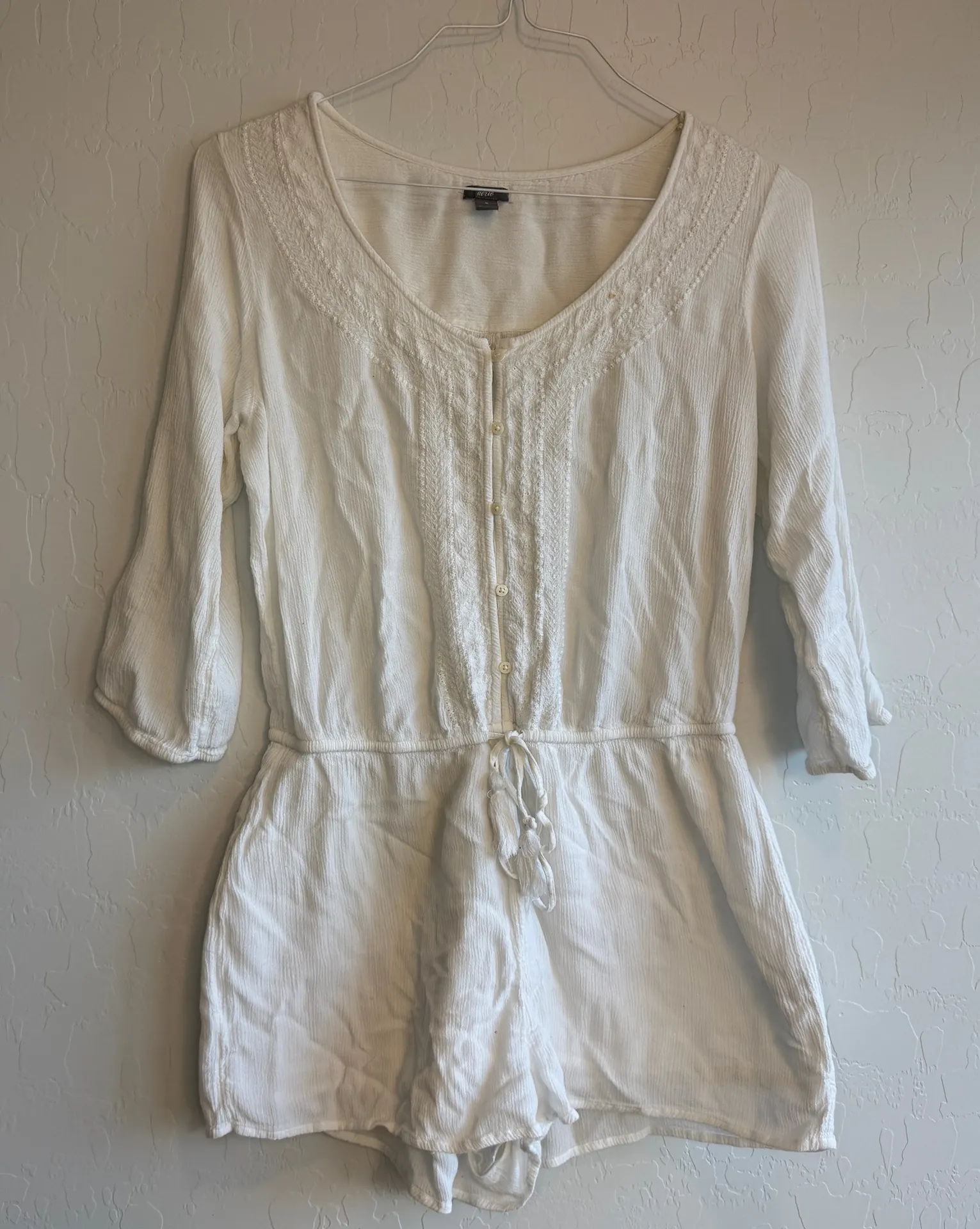 Aerie White Gauze Boho Romper M Long Sleeve Eyelet Lace Button Front Festival - Image 1