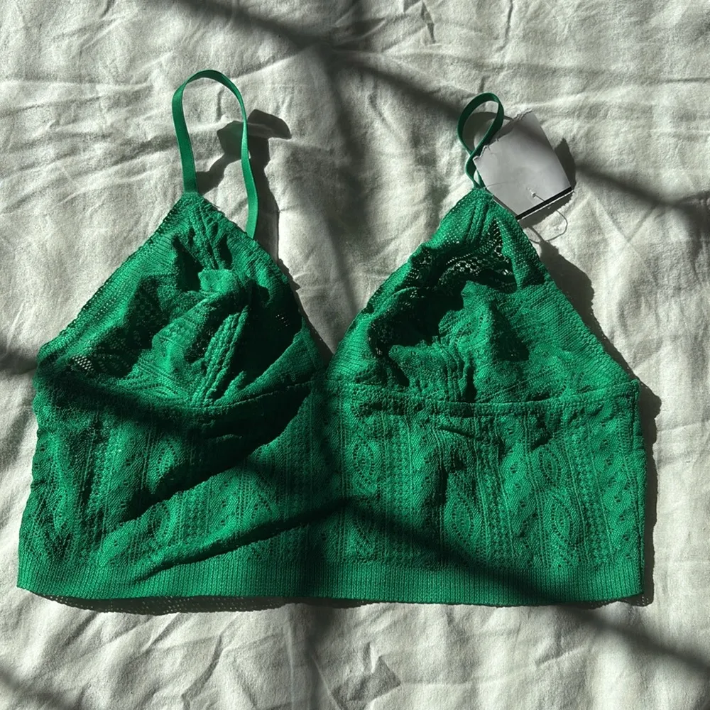 NWT Green  Size Medium Longline Cable Lace Bralette - Image 2