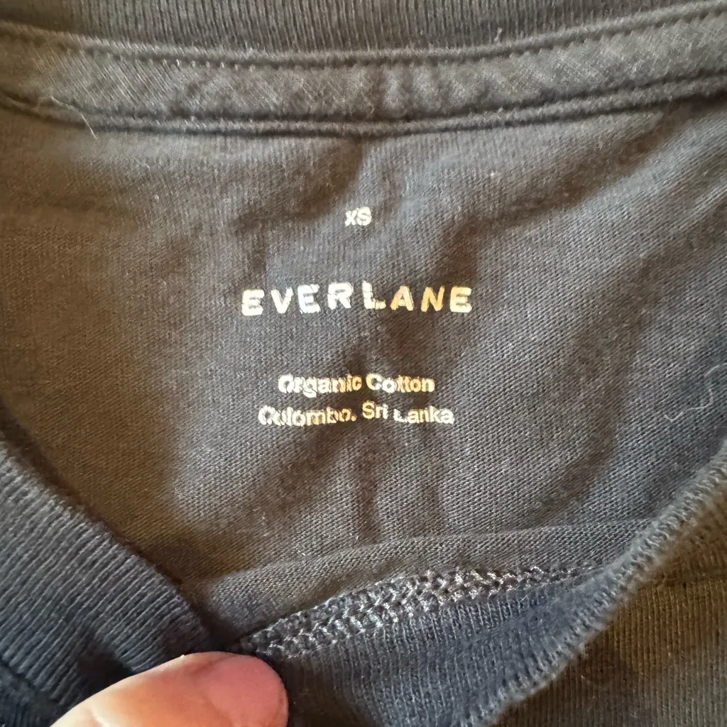 Everlane Charcoal Organic Cotton Tee - Image 2