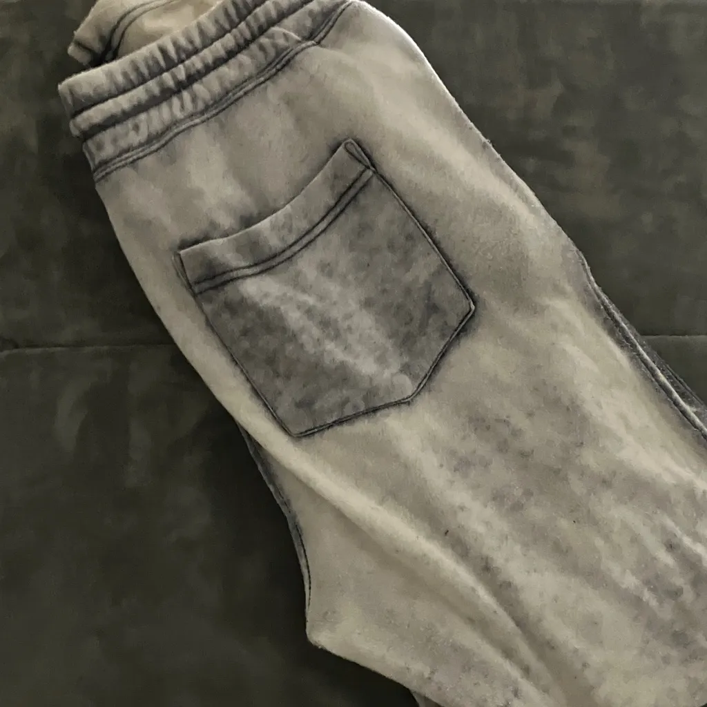 Threads 4 Thought Charcoal Tie-Dye Joggers - Image 8