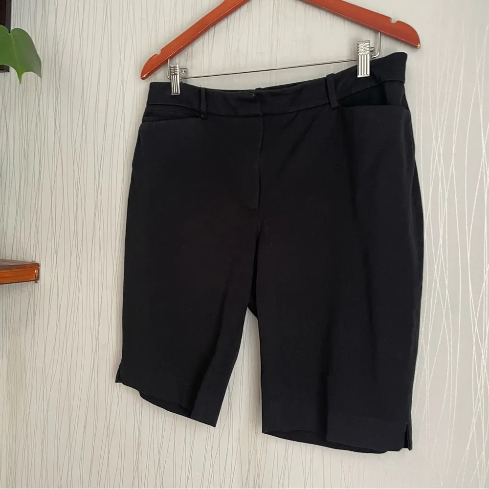 White House Black Market Bermuda Shorts Womens 12 - Image 2