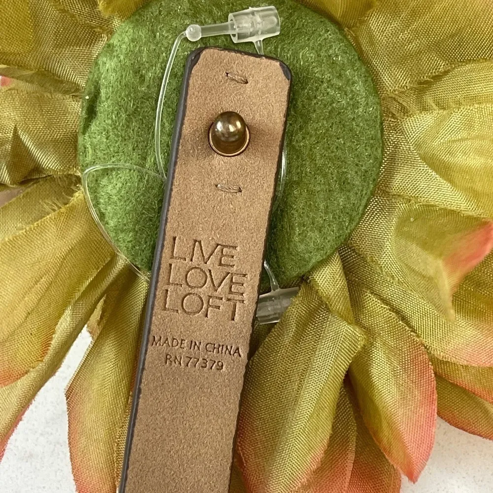 NWT Loft Live LOVE LOFT Flower Sequins Belt brown w yellow flower Sz S - Image 5