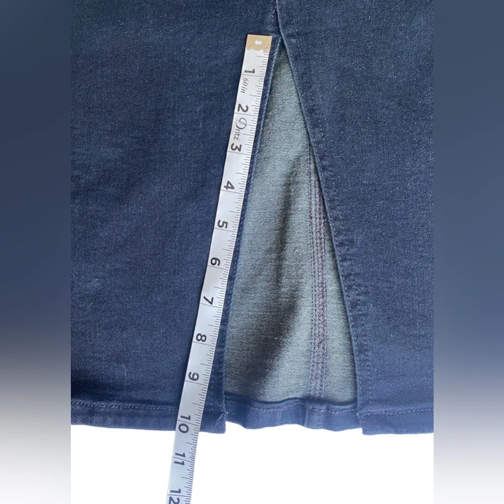 Denim & Co Canyon Retreats Easy Overdye Navy Blue Women’s Denim Skirt
Size 14P‎ - Image 5