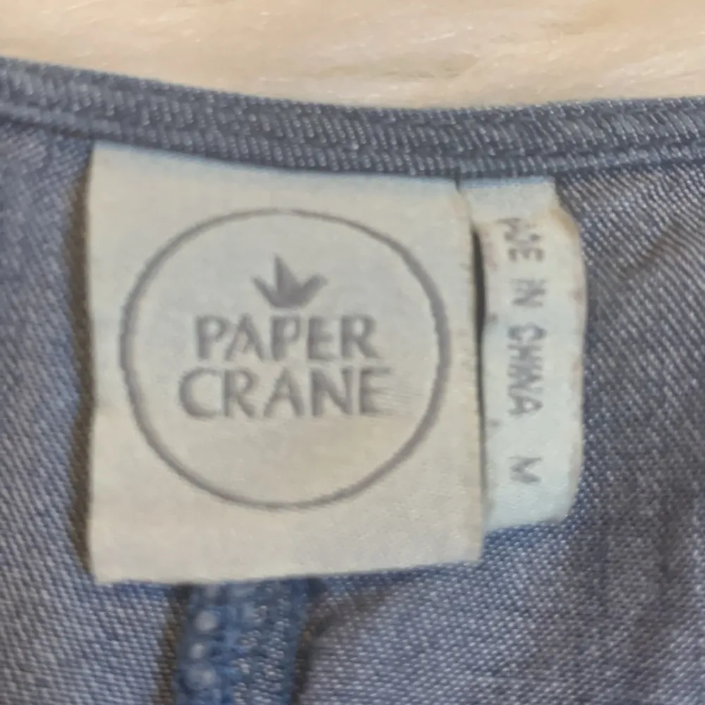 Paper Crane chambray pullover shift style dress bell sleeve M - Image 3