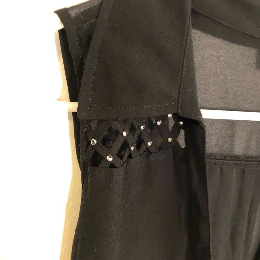 Cache Sleeveless Button Down Blouse Black Studded - Image 5