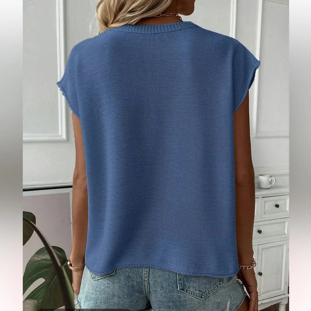 Viral TikTok NEW Sleeveless Sweater Vest, Chic Casual Fashion Round Neck Knit Blue Size M - Image 4