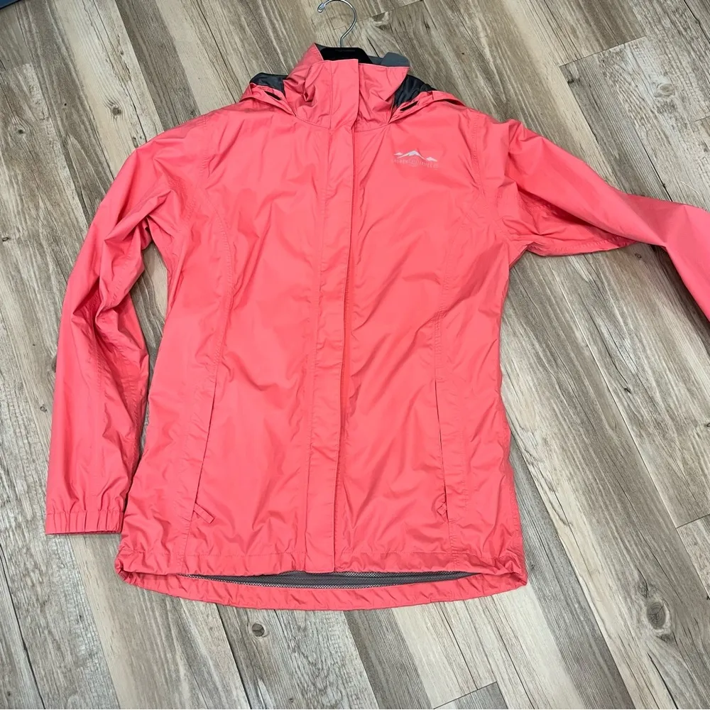 Preptec Rain Jacket in Coral by Lauren James size Large - Image 9