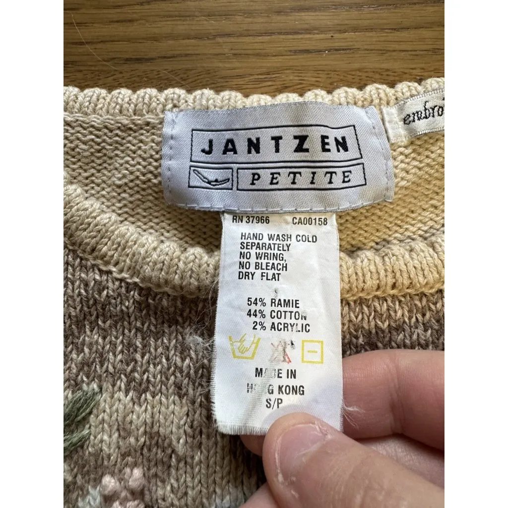 JANTZEN Petite Hand Embroidered Floral Sweater Size Small Floral Grandmacore‎ - Image 3