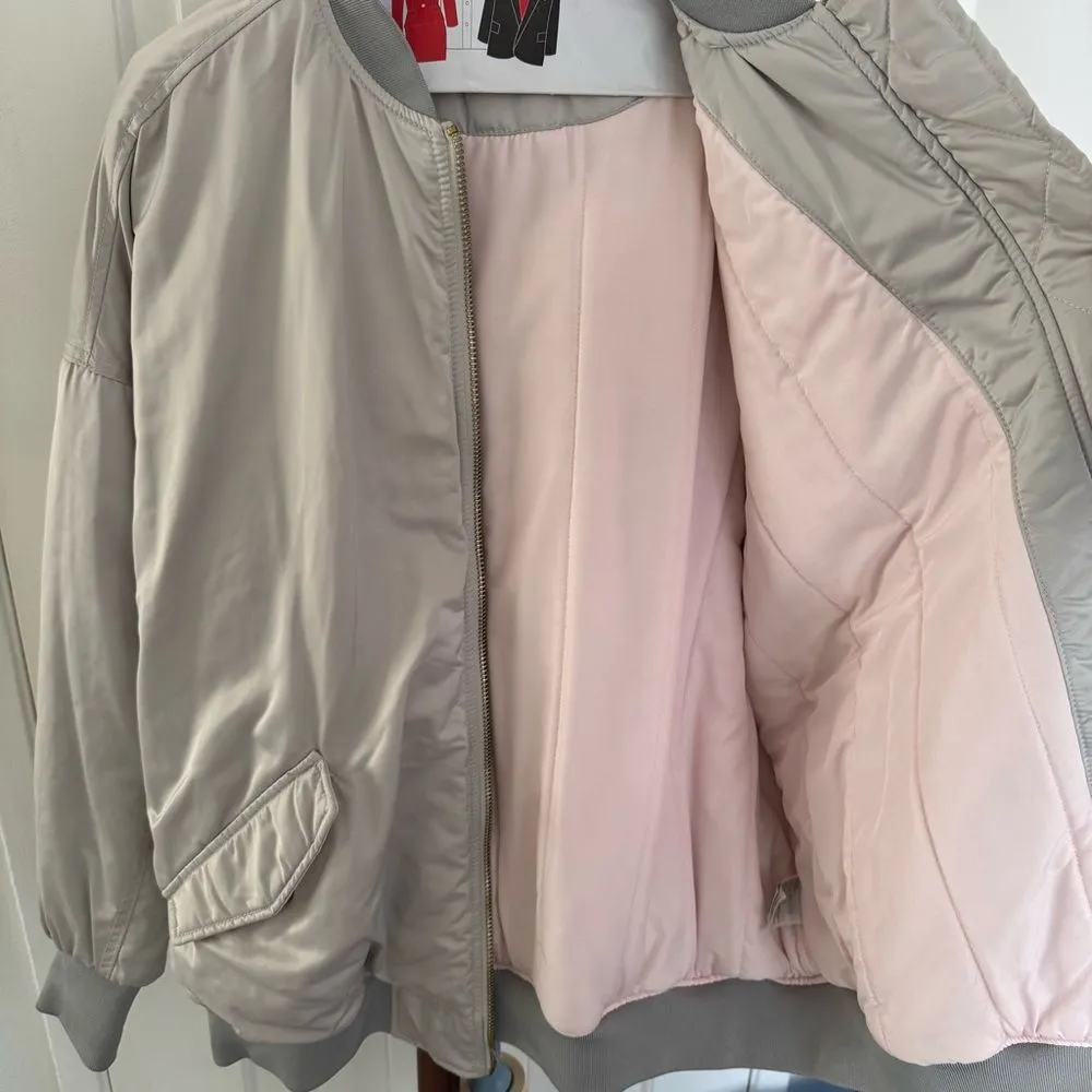 H&M Light Gray Oversized Puffer Bomber Jacket - Image 4