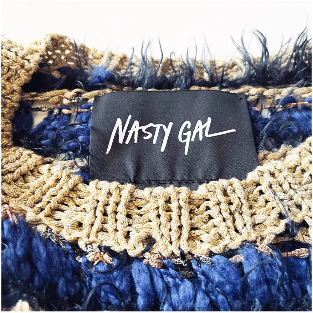 Nasty Gal Loose Weave Faux Fur Cropped Sweater - Image 5
