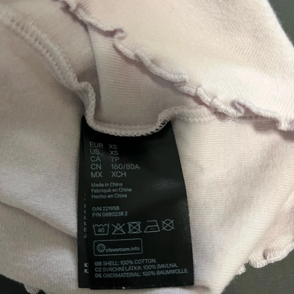 H&M Divided Malibu Crop Top T-Shirt Lettuce Trim Women’s Sz XS. EUC - Image 5