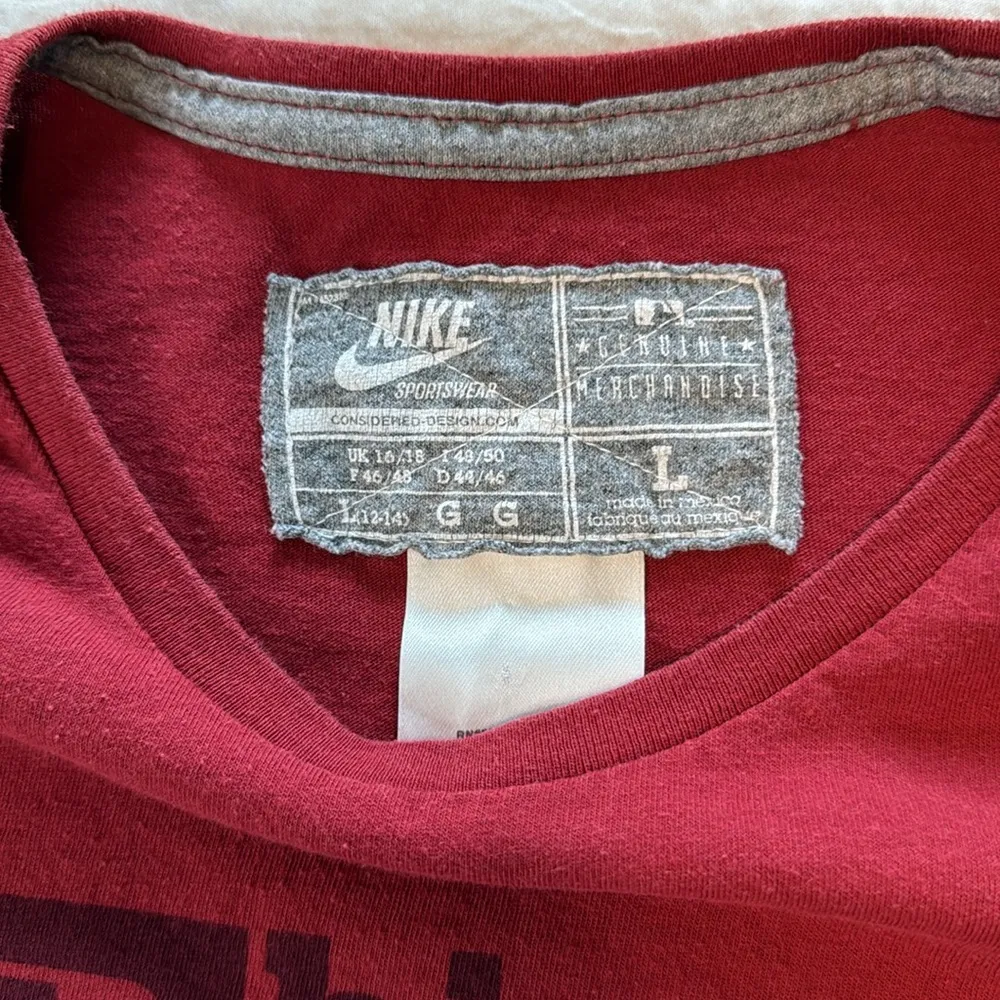 Nike Red Chicago Cubs Semi-Fitted Tee Size L - Image 4