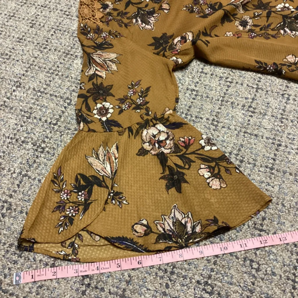 Golden Mustard Brown Floral Blouse with Embroidered Appliqués & Bell Sleeves * M - Image 7