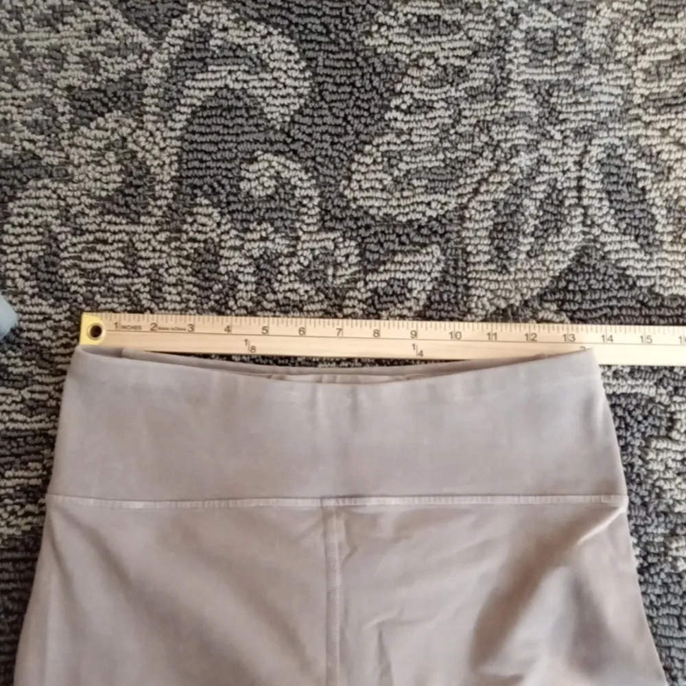 Lululemon Inner Glow Tight Ruched Leggings Bundle Womens Running Size 8 - Image 8