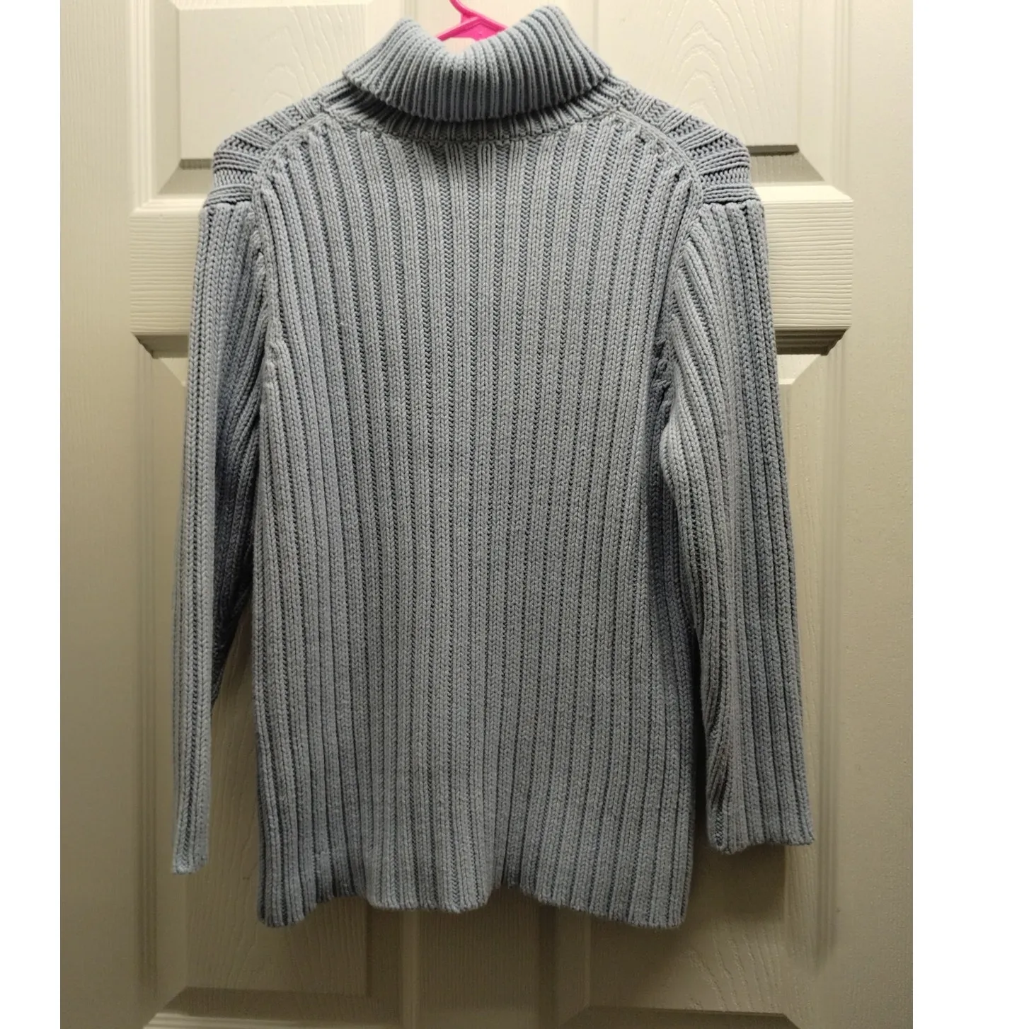 Vintage Y2K GAP Women's Size Large Light Blue Chunky Cable Knit Pullover Sweater - Image 4