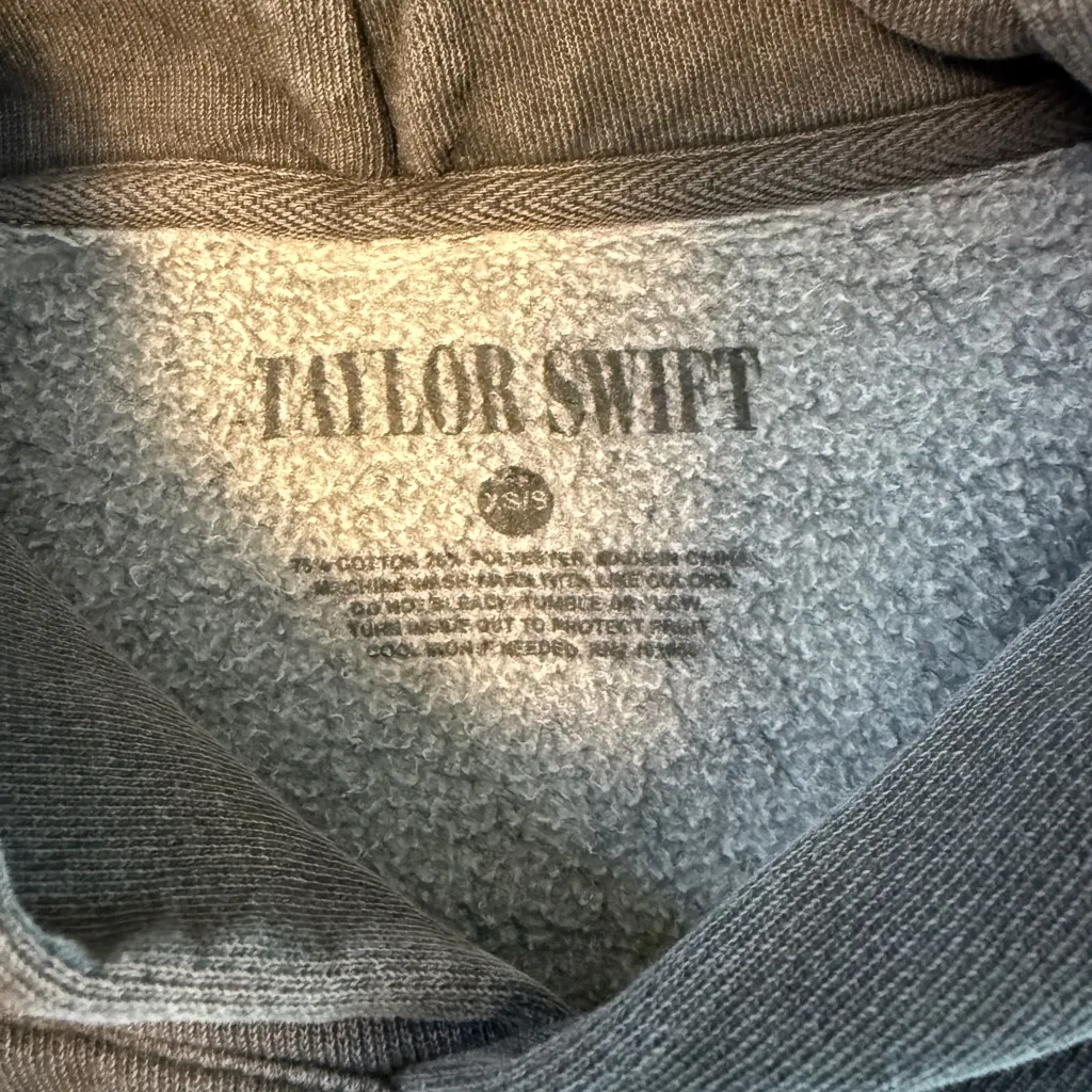 Official Taylor Swift There Will Be No Explanation/Reputation Hoodie XS/S - Image 3