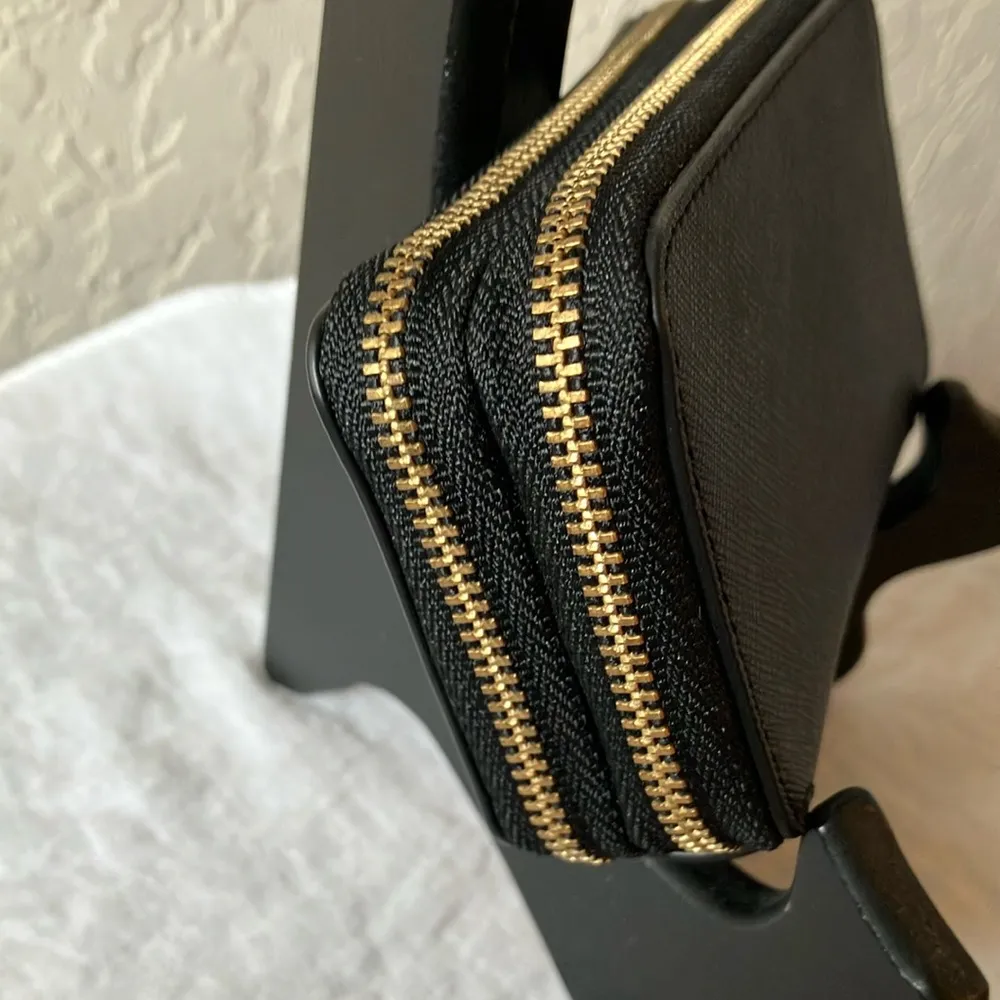 Kate Spade: Mini Black Leather Wallet- Gold Tone - Image 6