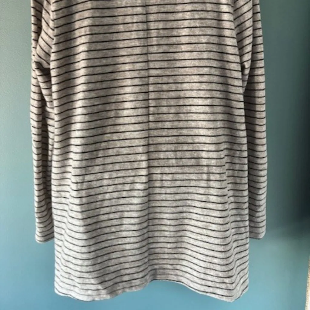 Liz Claiborne Weekend L Cardigan Sweater Open Front Gray Black Striped Casual Size L - Image 3