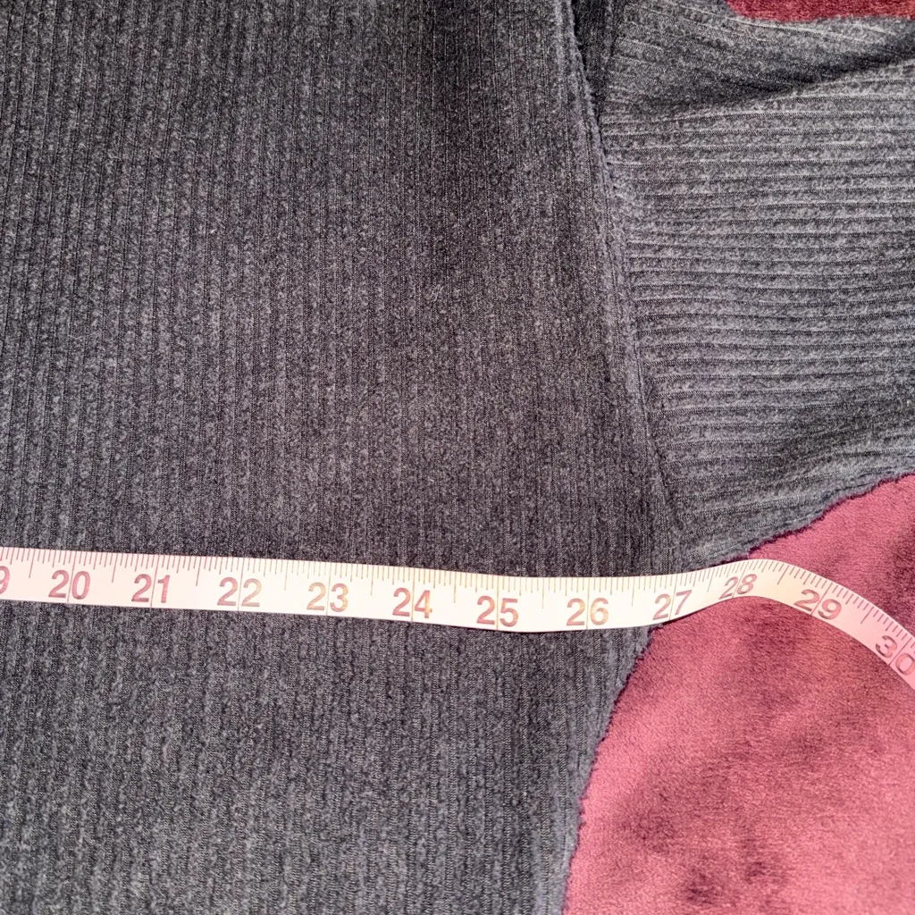 Jones New York Charcoal Crewneck Sweater - Image 7