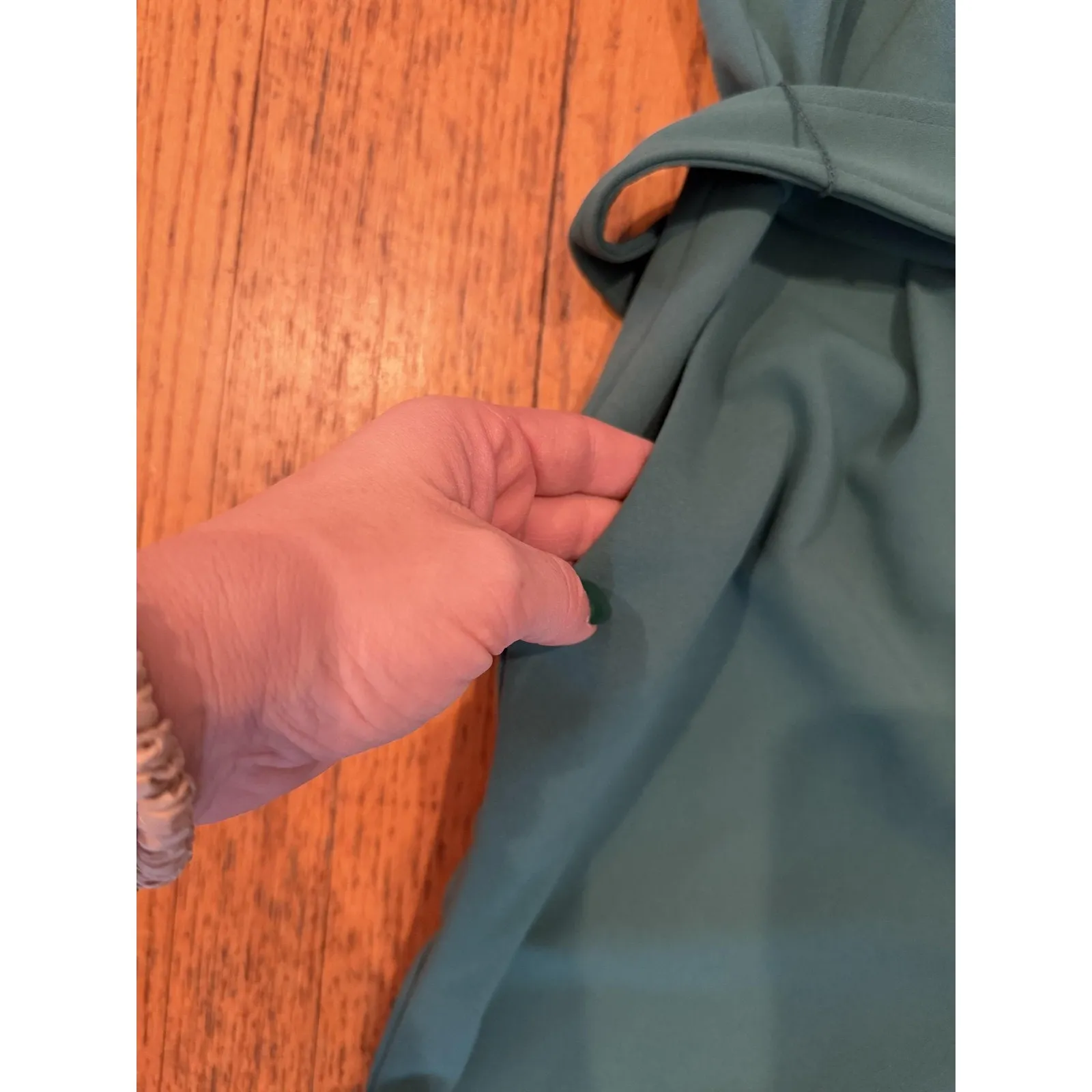 Calvin Klein Jumpsuit Womens 6 Green Puff Sleeve Belted One Piece Pockets - Image 4