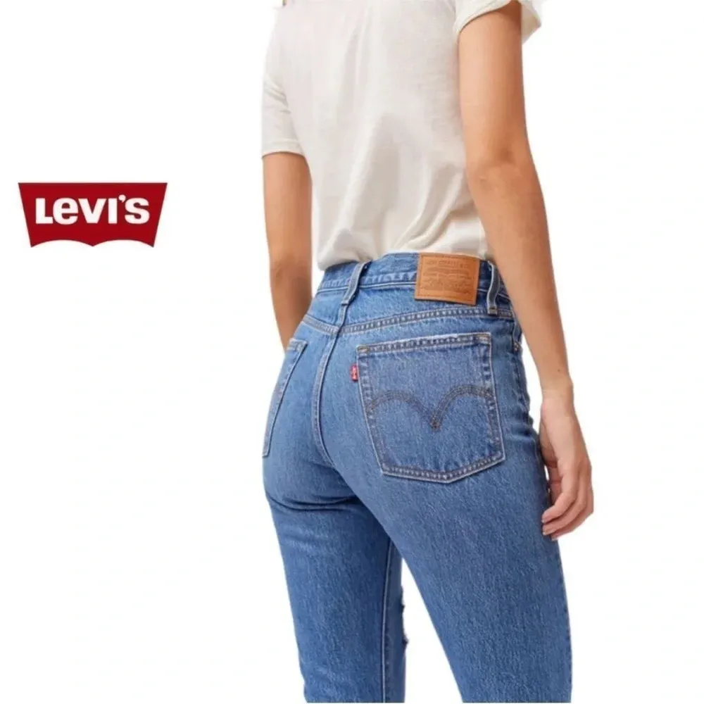 Custom Altered Levi Wedgie Straight leg jeans - Image 3