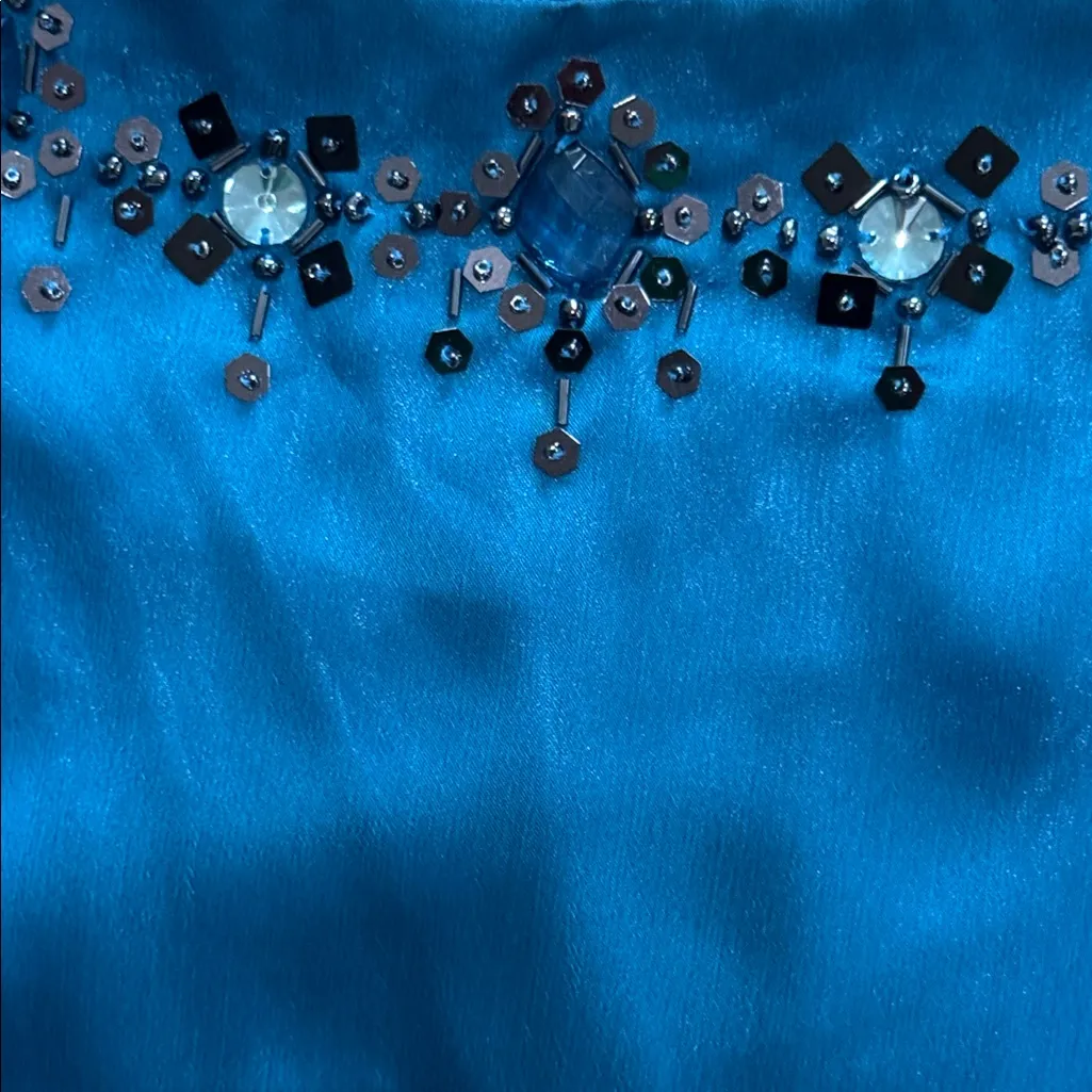 J R NITES by Carollyn royal Blue blouse with Embellished jewelled Neckline Size 6 - Image 4