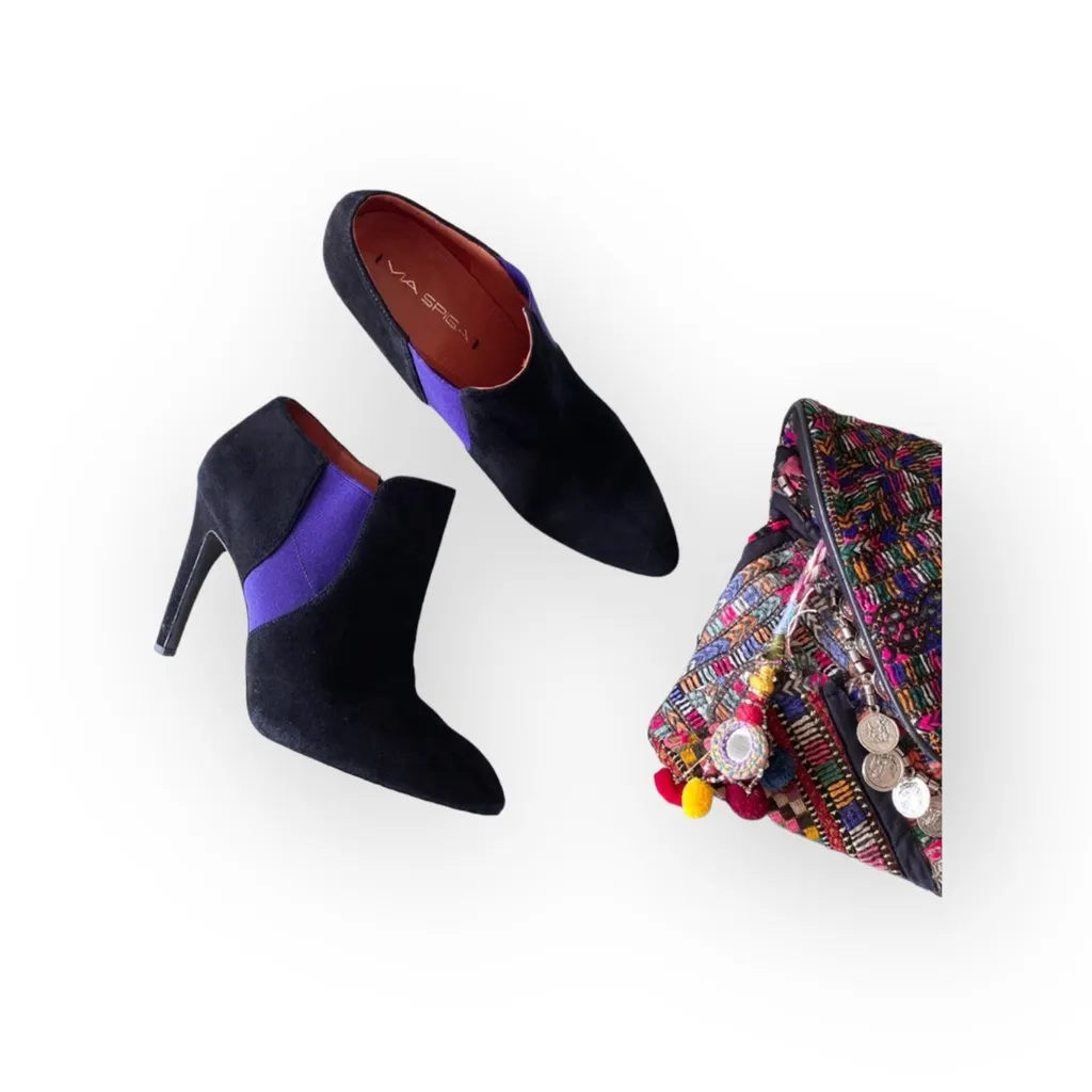 Via Spiga ✿ Blaire Suede Pointy Toe Heeled Ankle Booties ✿ Black Violet ✿ 8M ✿ Size 8 - Image 14