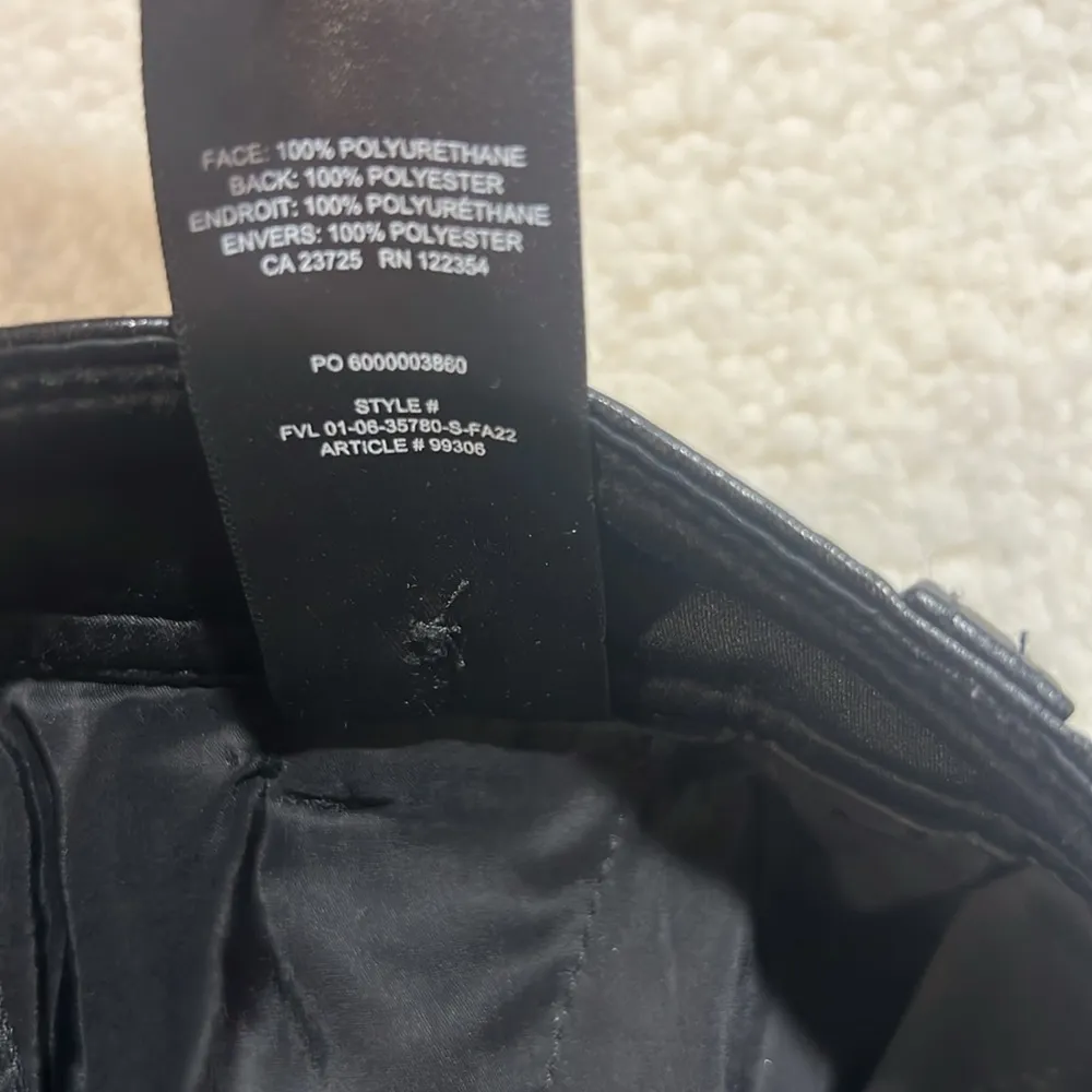 Babaton Black Faux Leather Cropped Pant Sz 4 - Image 9