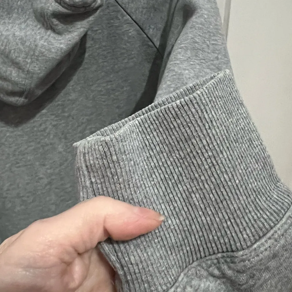 Under Armour Gray Hoodie size medium - Image 6