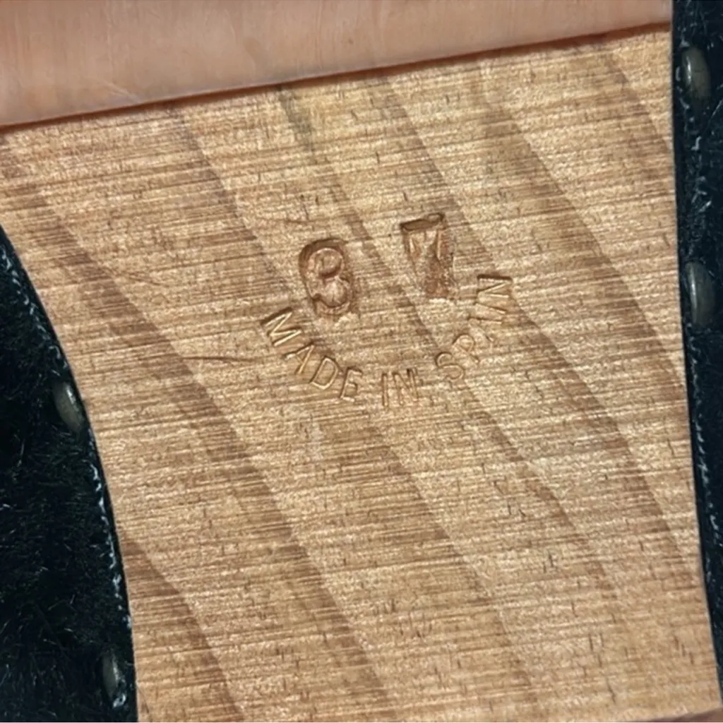 Free People Wooden Clog Black Faux Fur Sonnet Clog Sandals Size 37EU Size 6 - Image 10