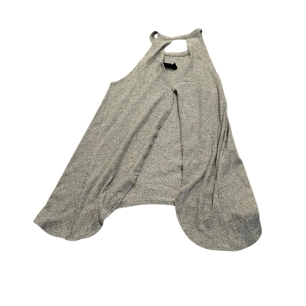 Audrey 3+1 3/$15  grey tank with open back - Image 4